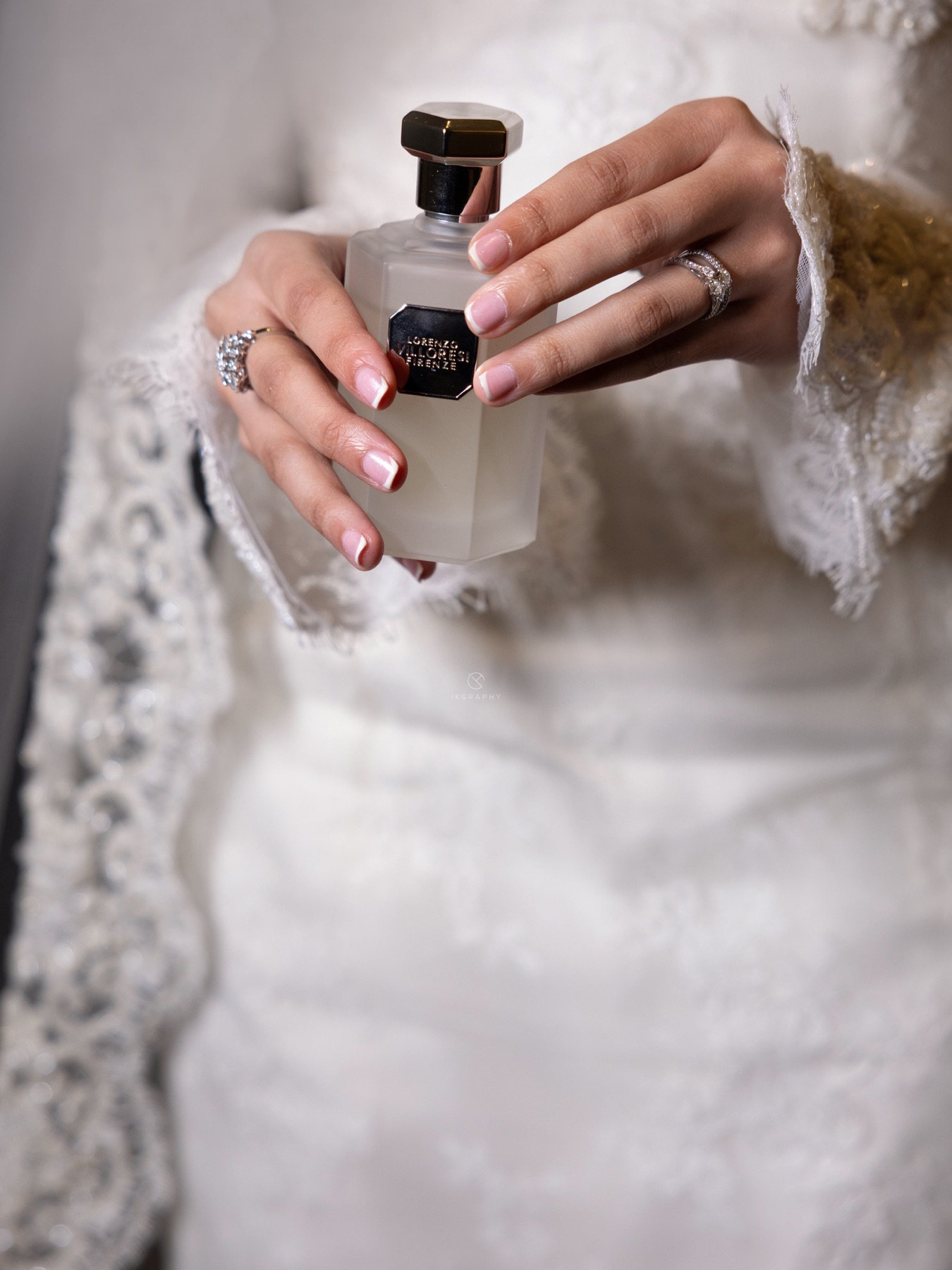 تفاصيل العطر والتجهيز